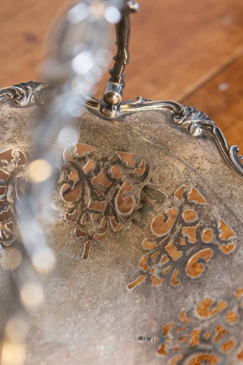 English Victorian Late 19th Century Melvin Pratt Silver Cake Basket with Handle - JAA