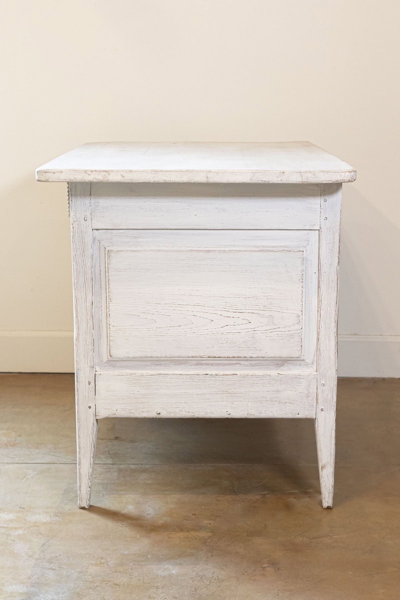 Swedish Gustavian Style 19th Century Painted Sideboard with Reeded Motifs - JAA