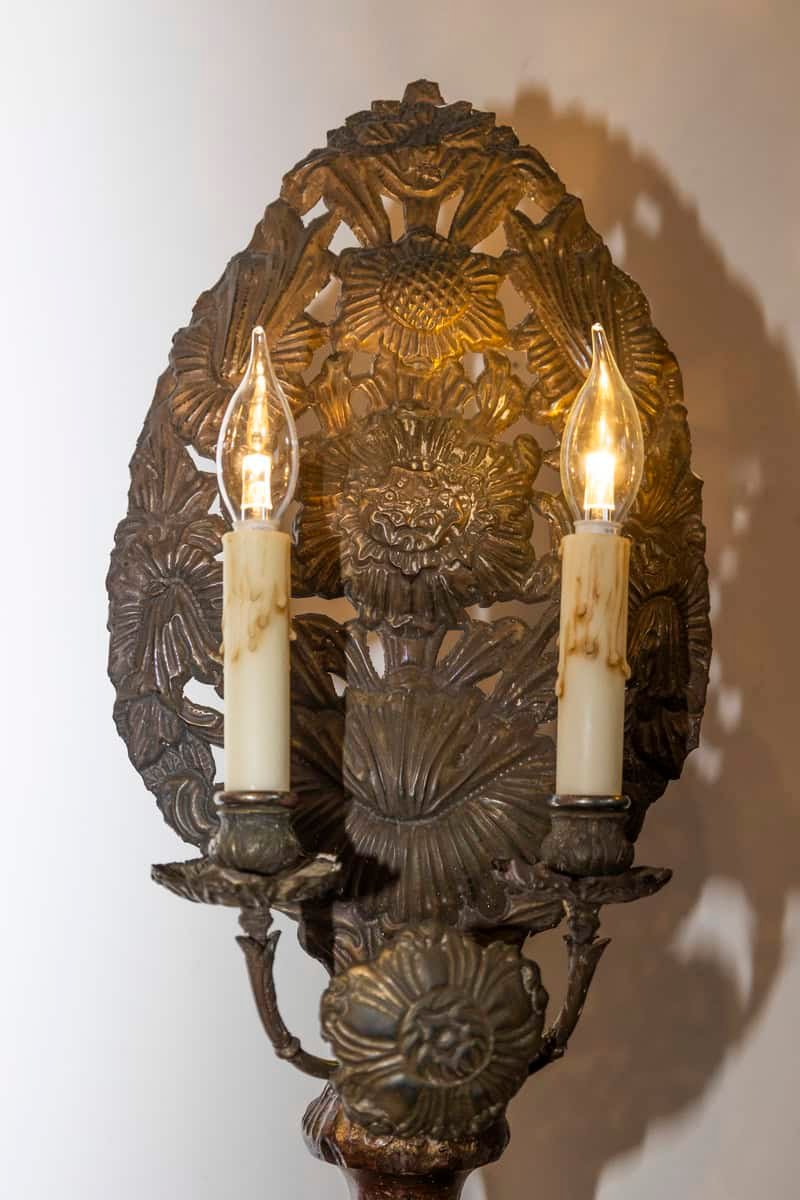 Pair of 19th-Century Italian Carved Wood and Gilt Candlesticks with Floral Motif - JAA