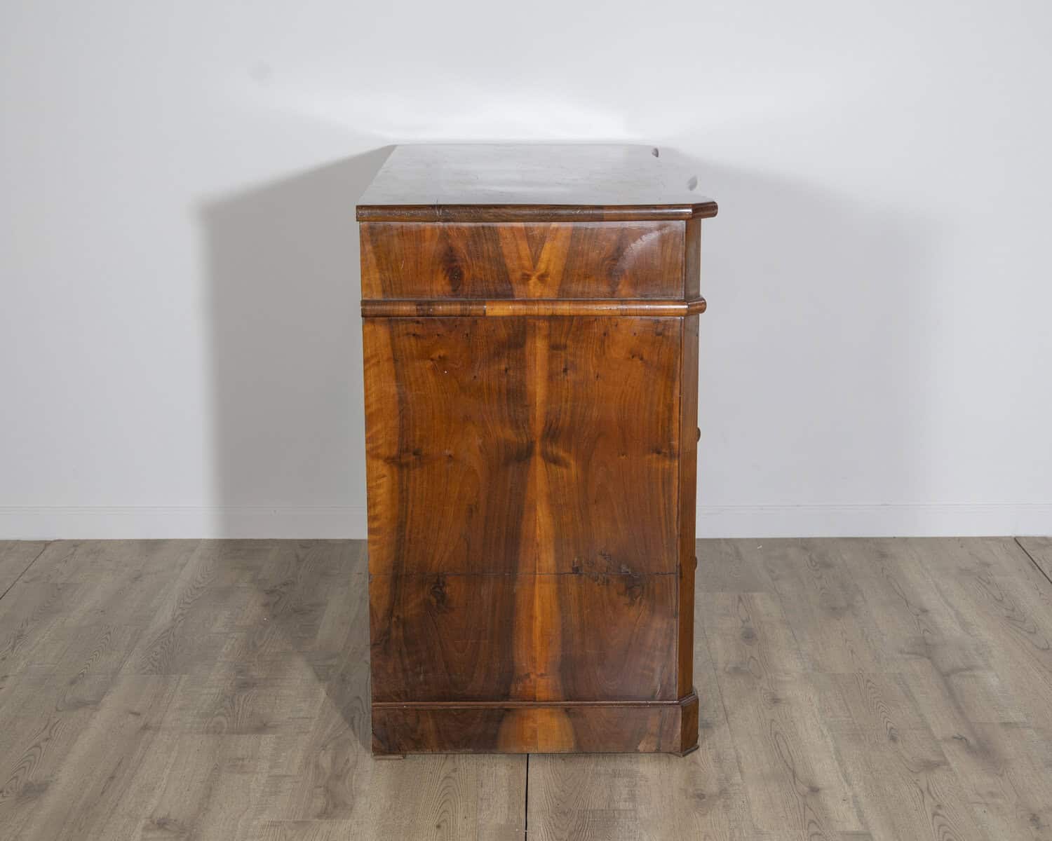 Pair of 18th Century Italian Walnut Commodes with Serpentine Fronts - JAA