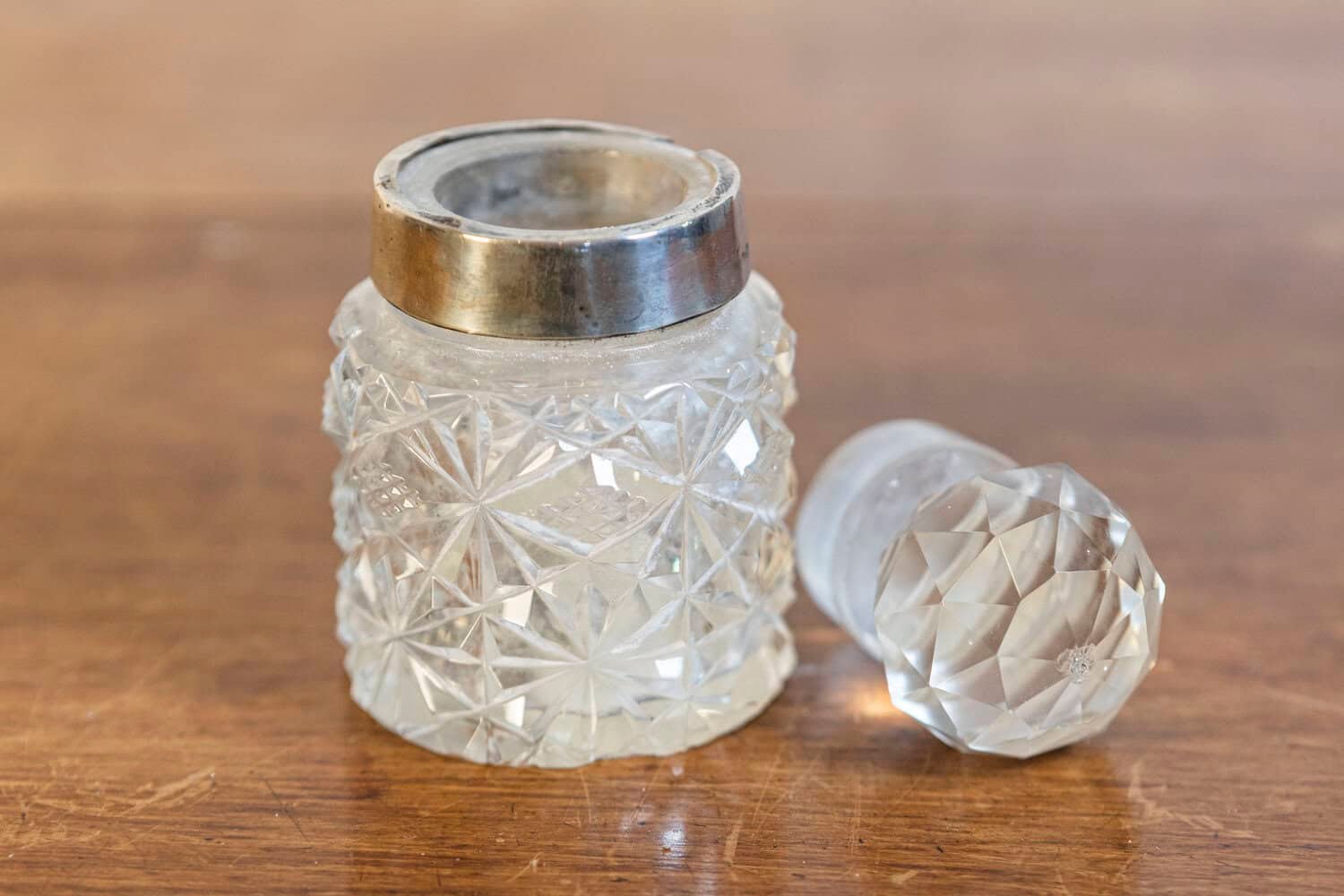 English 19th Century Crystal and Silver Jug with Diamond Motifs and Ball Stopper - JAA