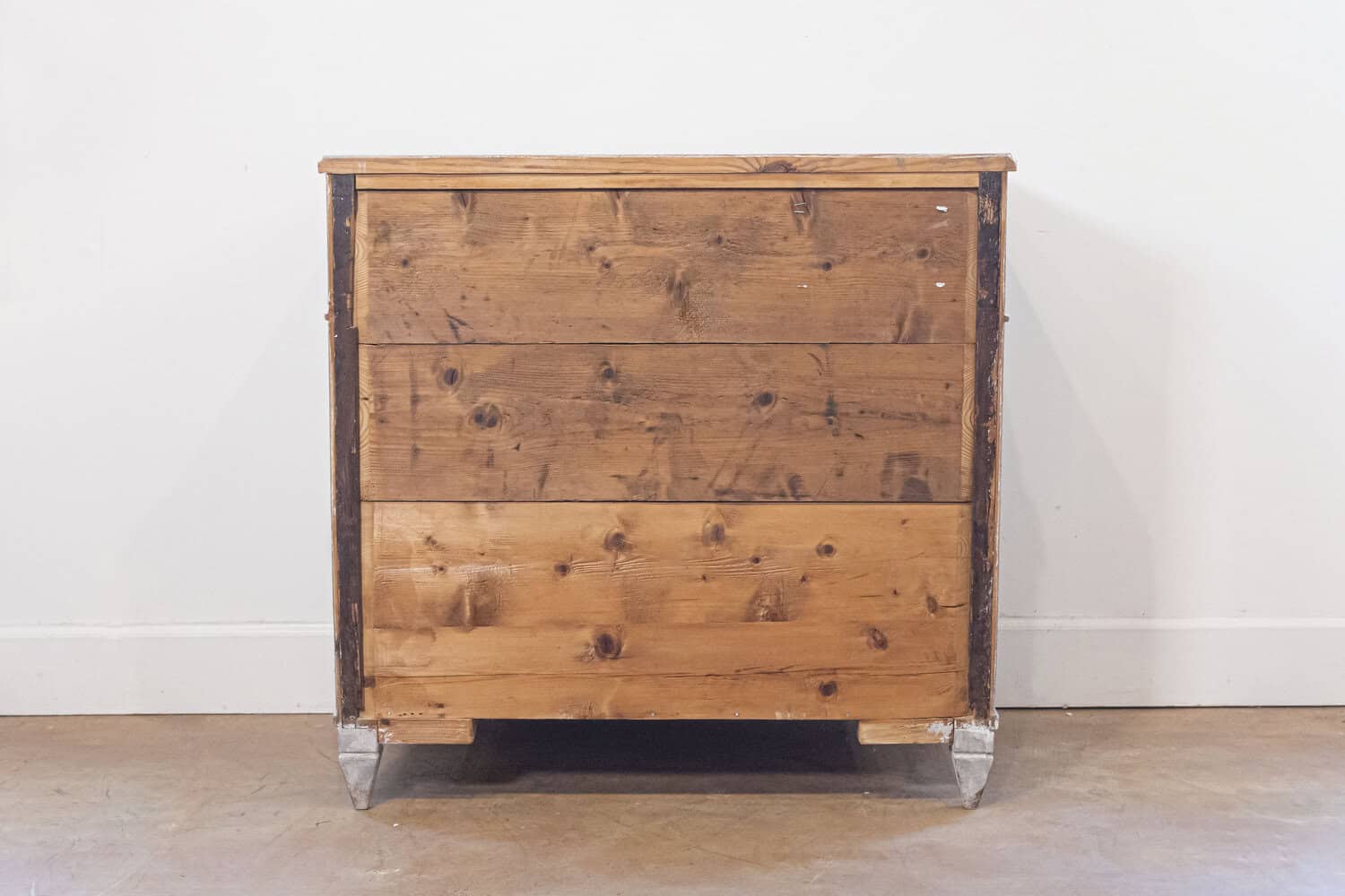 Swedish 1890s Gustavian Style Gray Painted Three Drawer Chest with Reeded Motifs - JAA