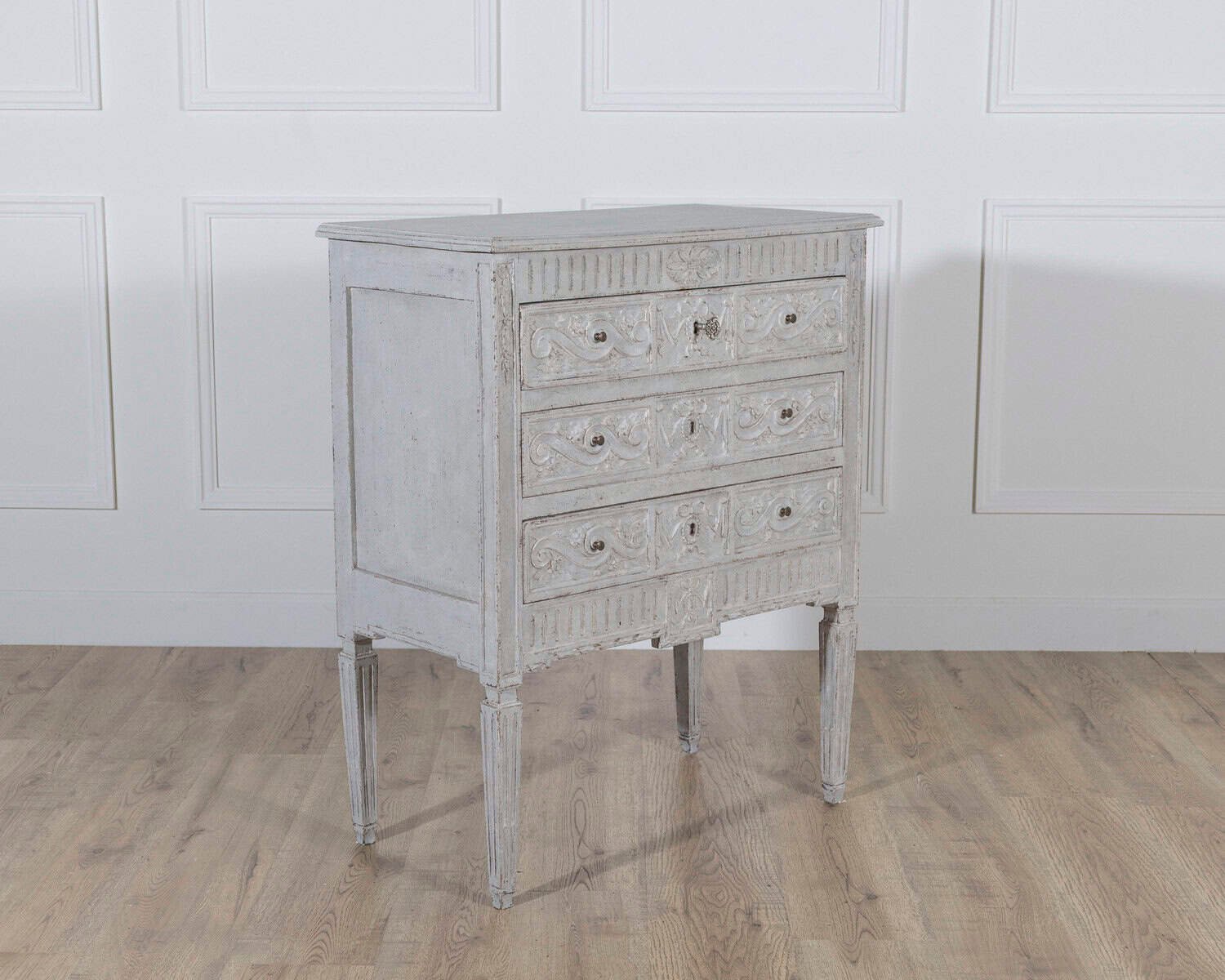 Early 20th Century French Chest of Drawers with Exceptional Craftsmanship and Brass Fittings - JAA