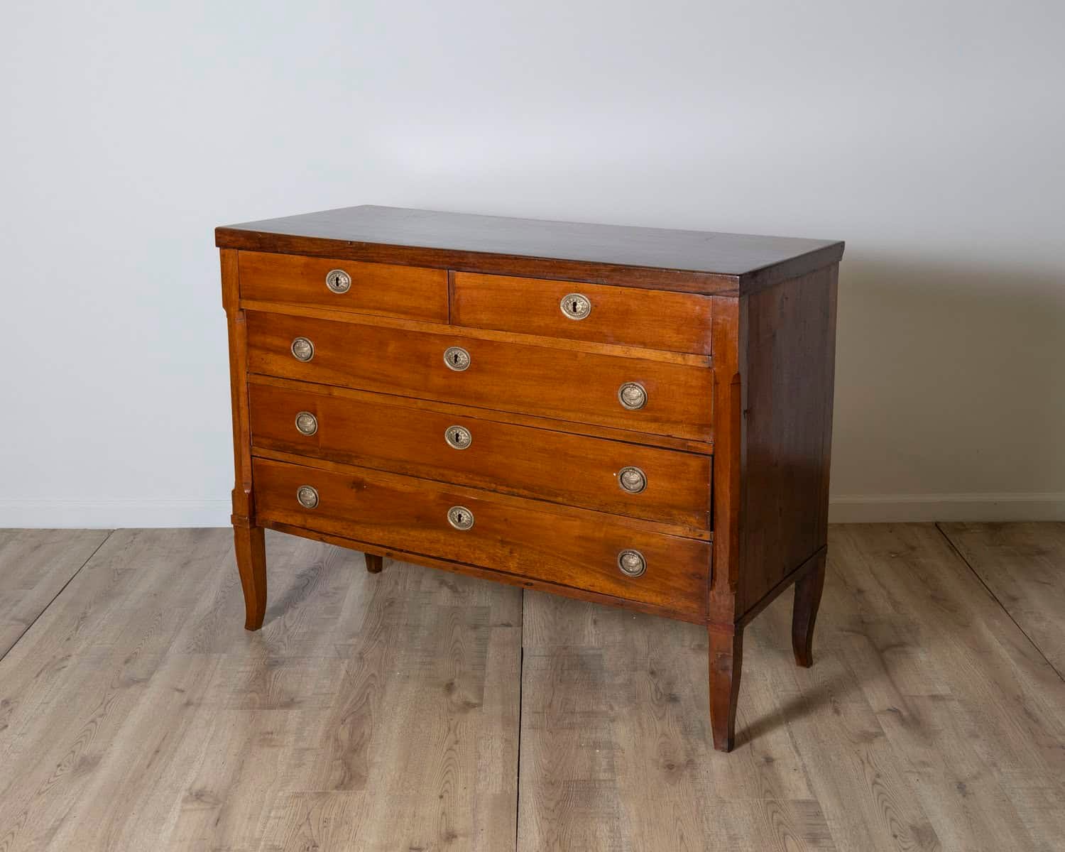 Antique Directoire period chest of drawers in walnut - Italy 18th century - JAA