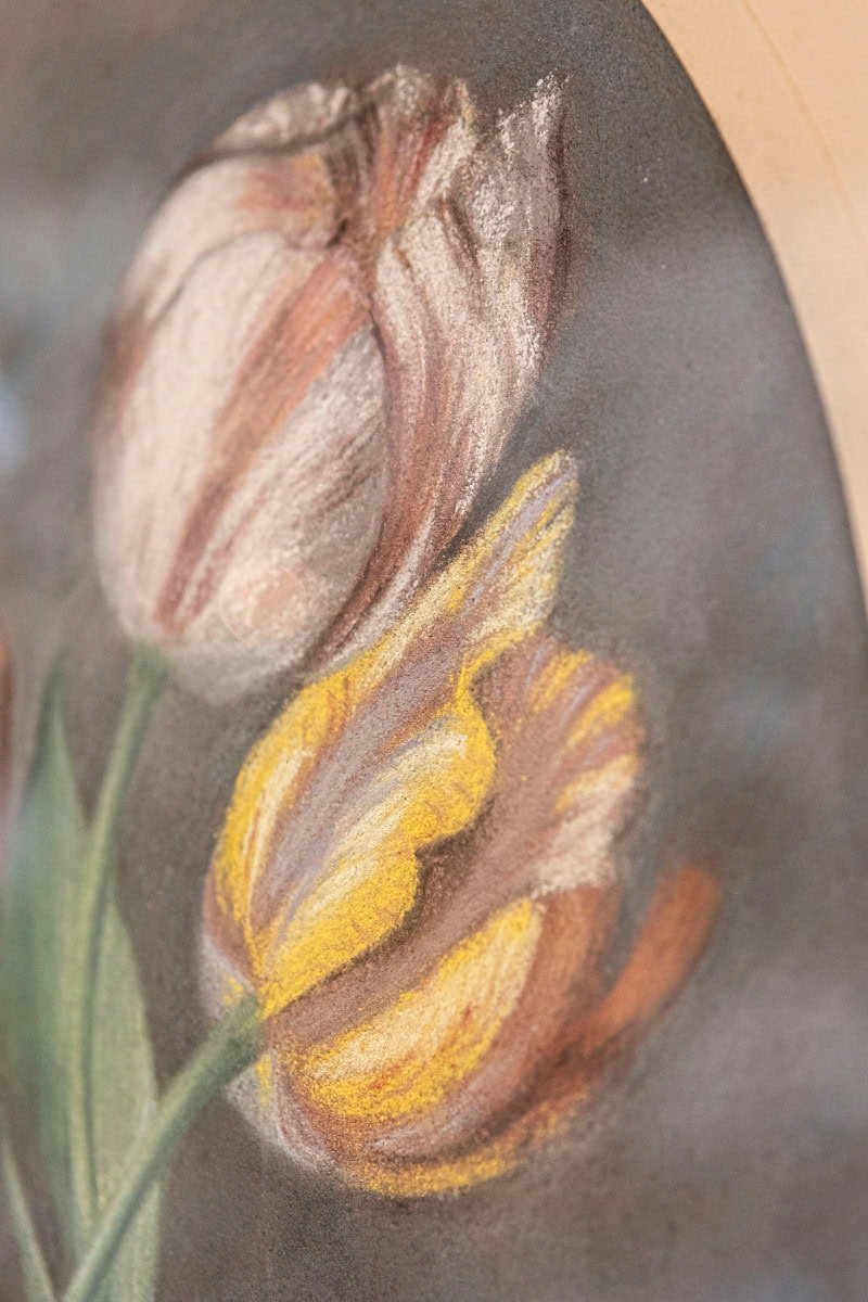 French 19th Century Pastel Still-Life Painting Depicting a Bouquet of Tulips - JAA