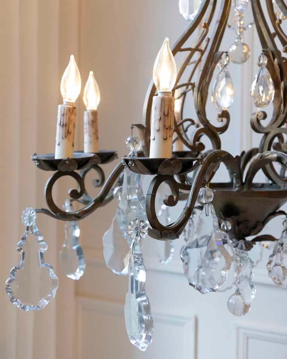 French Late 19th Century Chandelier, Circa 1895 - JAA