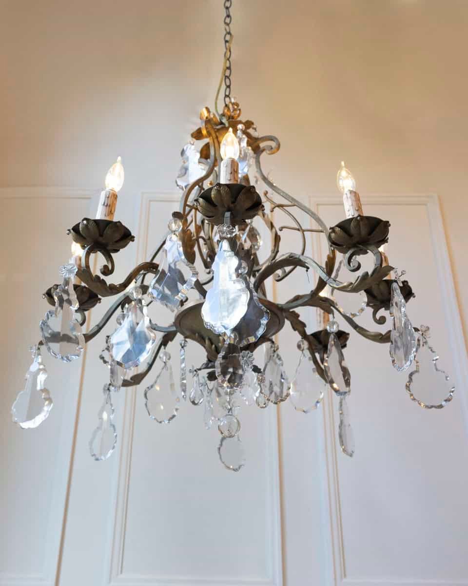 French Late 19th Century Chandelier, Circa 1895 - JAA
