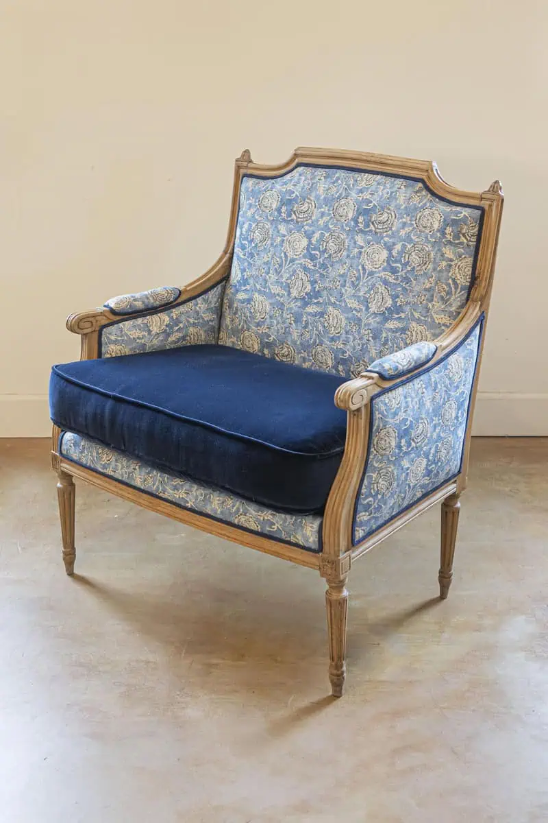 French Louis XVI Style 19th Century Bleached Walnut Marquise Bergère Chair - JAA