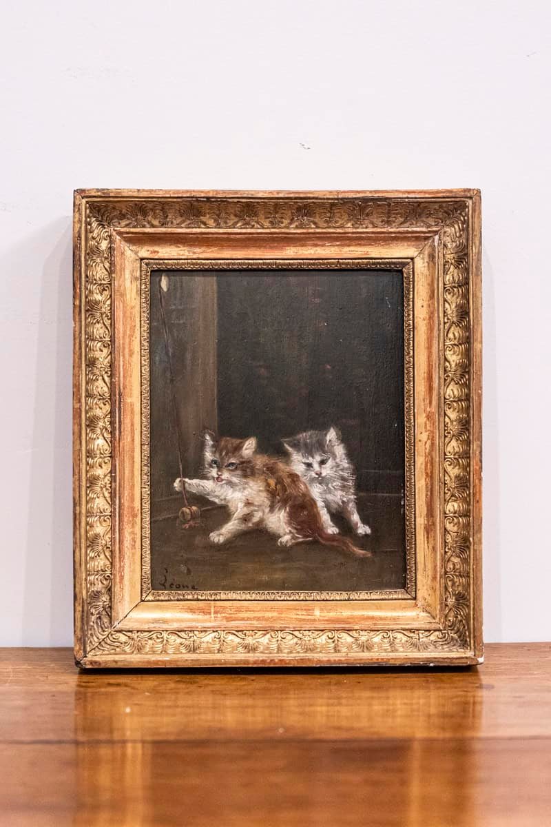 French 1890s Oil on Canvas Painting Featuring Playing Kittens in Giltwood Frame - JAA