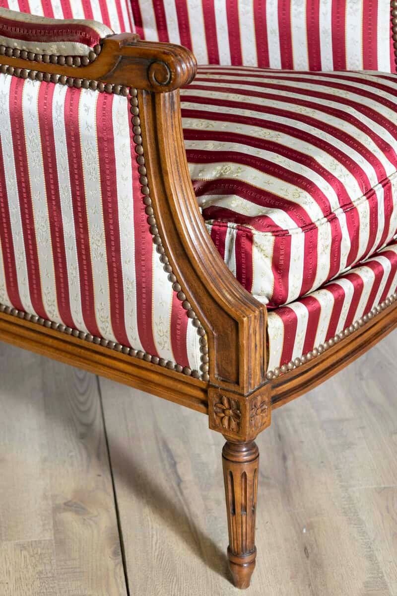 French Louis XVI Style Walnut Bergères à Oreilles with Fluted Legs, a Pair - JAA