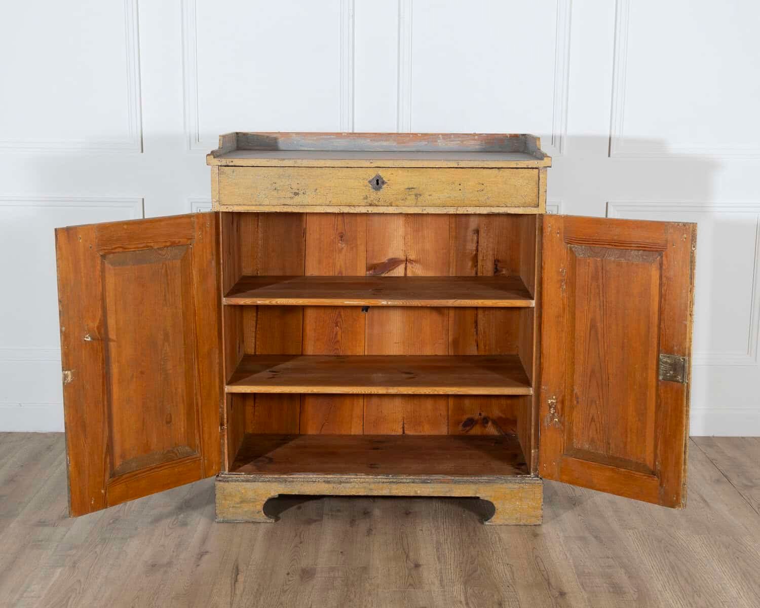 Swedish Gustavian Period Buffet in Original Yellow Paint, Late 18th Century - JAA