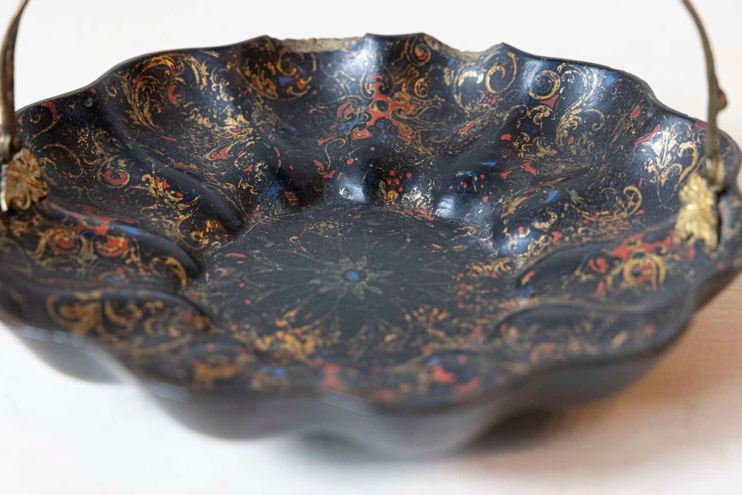 19th-Century French Toleware Basket with Gilded Floral Handle - JAA