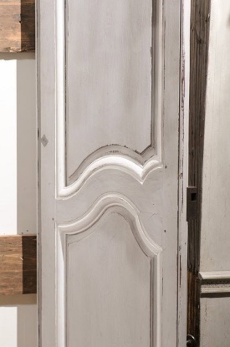 Pair of French Louis XV 1760s Painted Wood Communication Doors from Montpellier - JAA