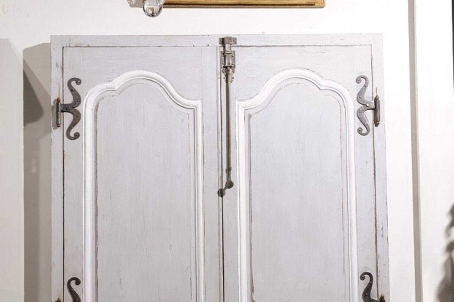 Pair of French Louis XV 1760s Painted Wood Communication Doors from Montpellier - JAA