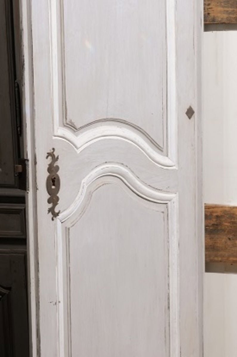 Pair of French Louis XV 1760s Painted Wood Communication Doors from Montpellier - JAA