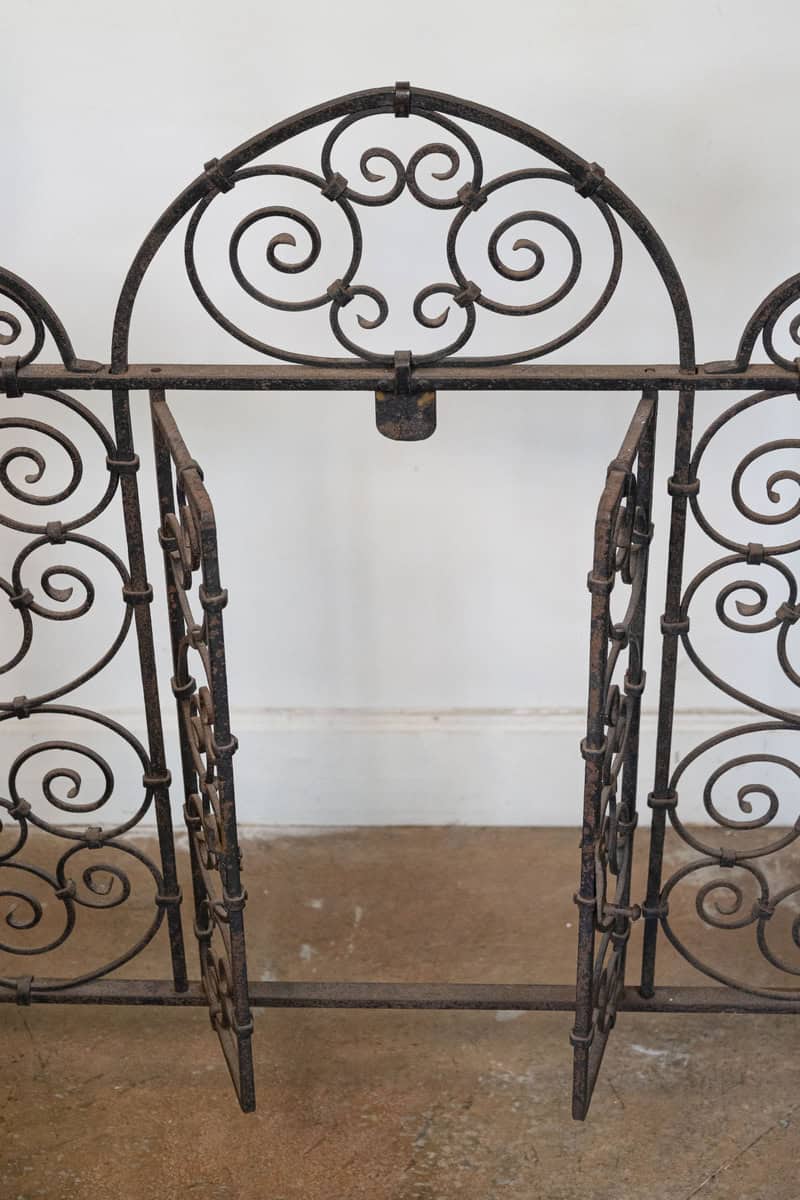 French Wrought Iron Freestanding Firescreen with Warming Holders, circa 1880 - JAA