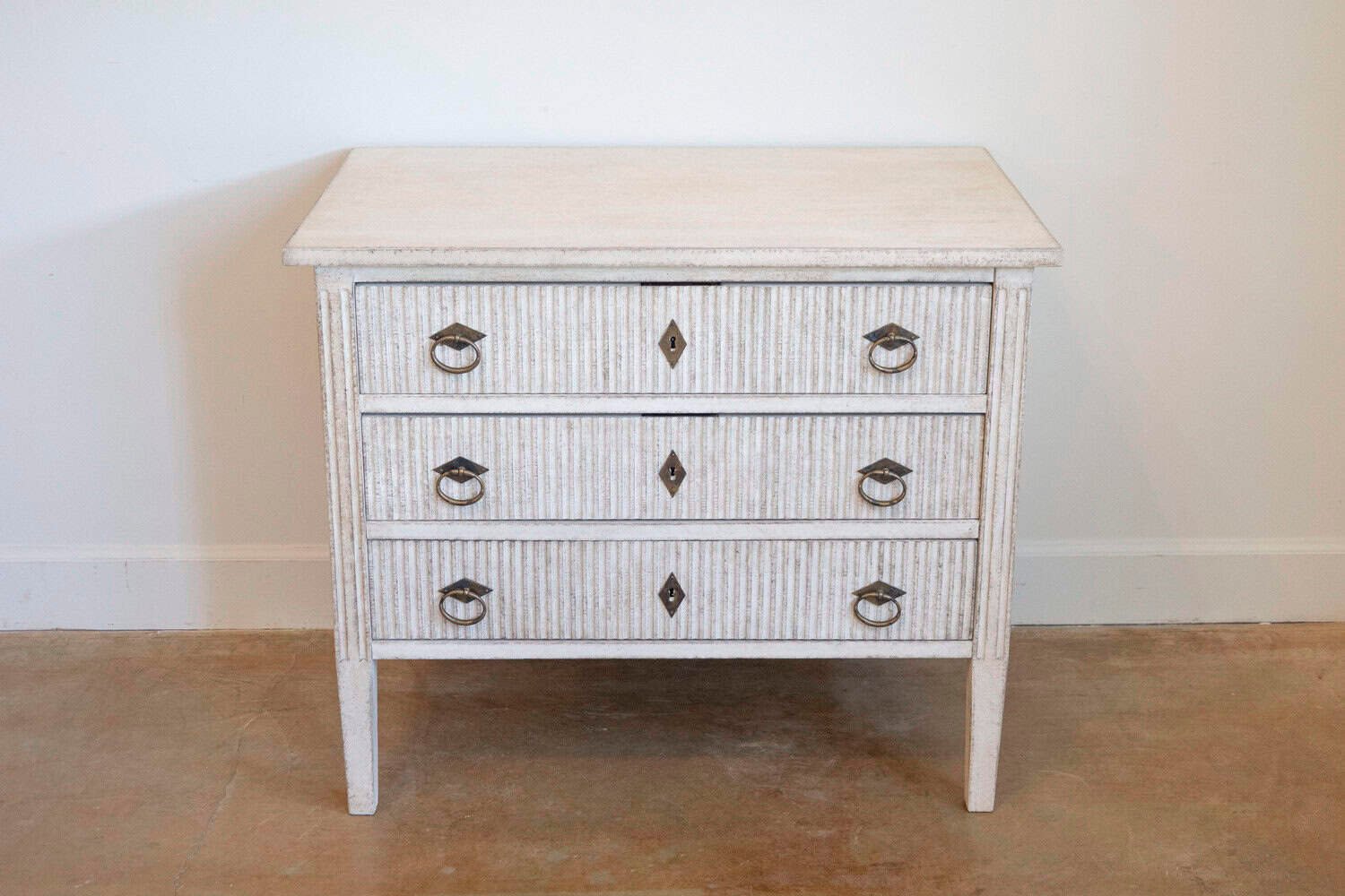 Swedish 19th Century Gray Painted Three-Drawer Chest with Carved Reeded Motifs - JAA