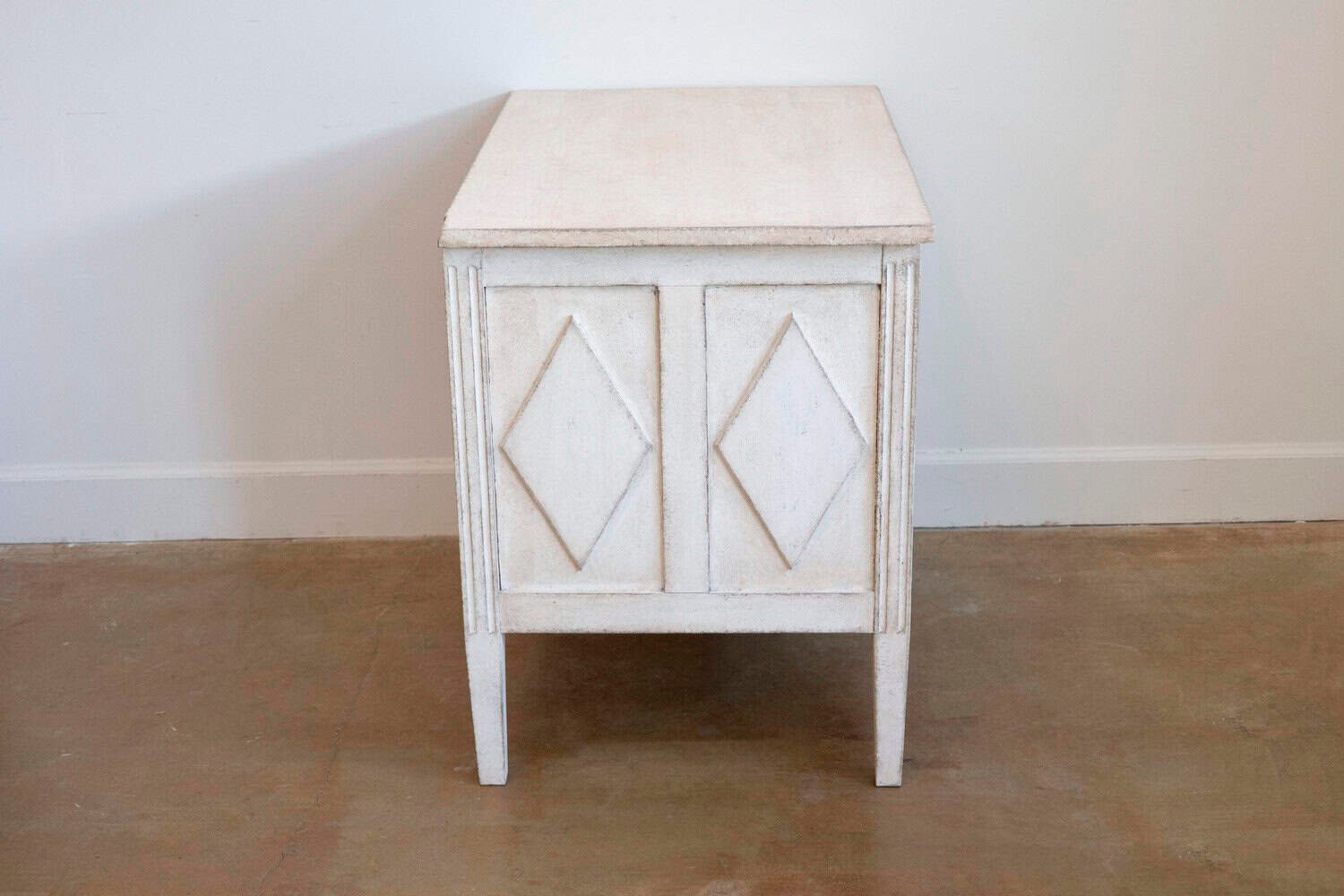 Swedish 19th Century Gray Painted Three-Drawer Chest with Carved Reeded Motifs - JAA