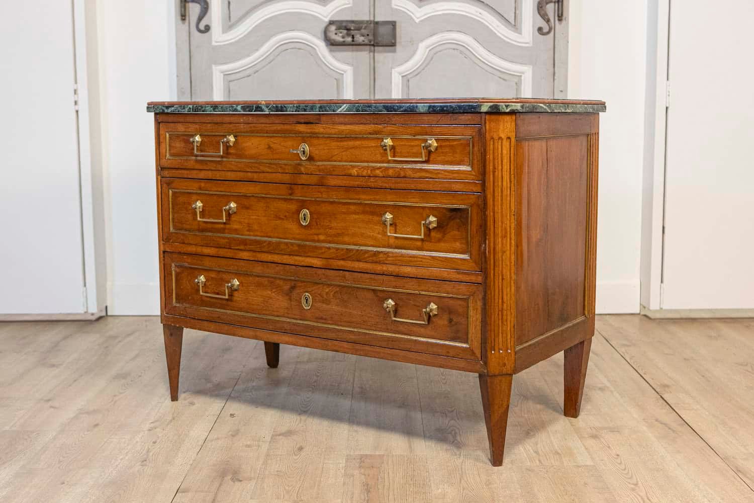 Italian Piemontese 1890s Three-Drawer Walnut Commode with Dark Green Marble Top - JAA