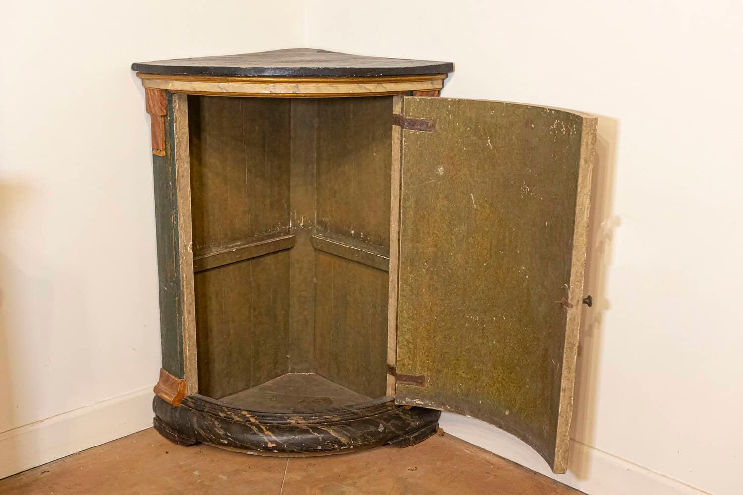 Italian Neoclassical Style 19th Century Marbleized Corner Cabinet with One Door - JAA