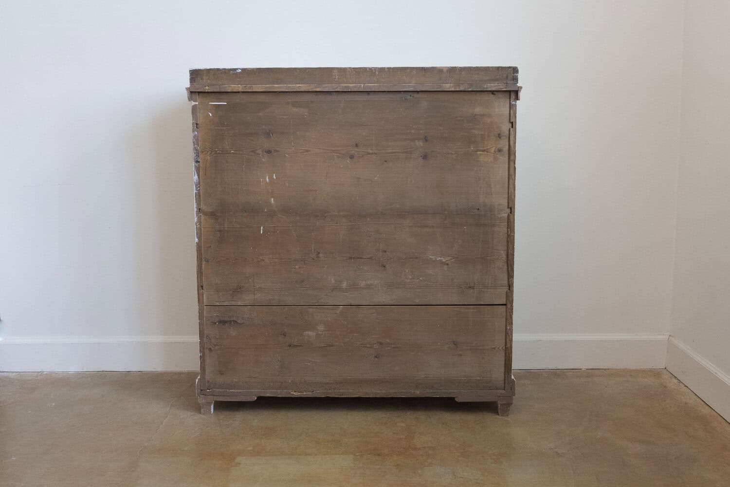 Swedish 1810s Gustavian Period Painted Sideboard with Carved Diamond Motifs - JAA