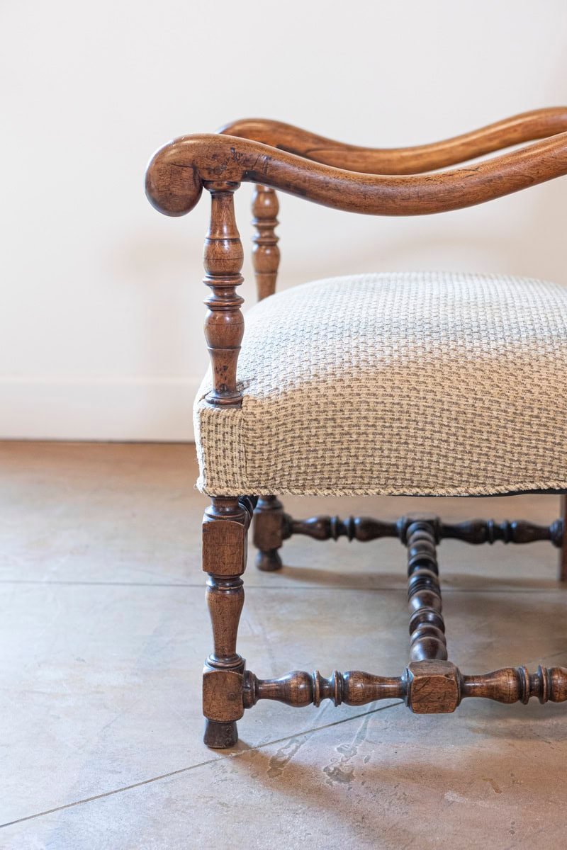 Louis XIII Style Walnut French Fauteuil with Scrolling Arms and Turned Base - JAA