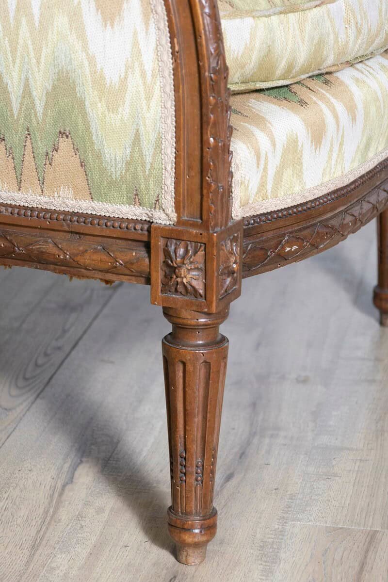 French Louis XVI Style 1870s Walnut Bergère à Oreilles with Carved Décor - JAA