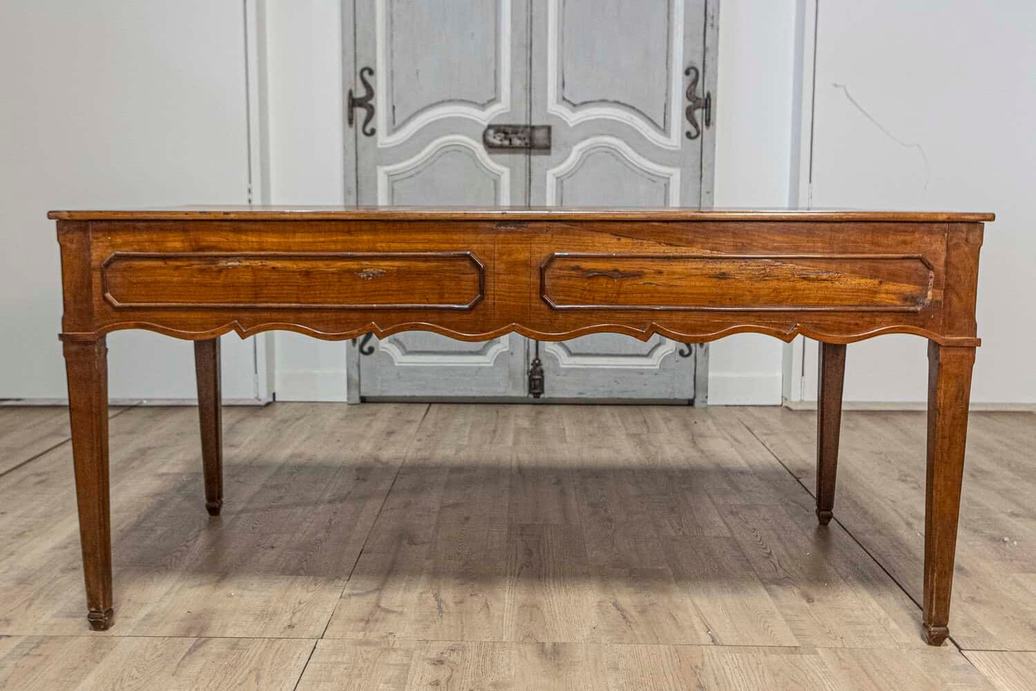 French 19th Century Walnut Desk with Carved Apron and Lateral Drawer - JAA
