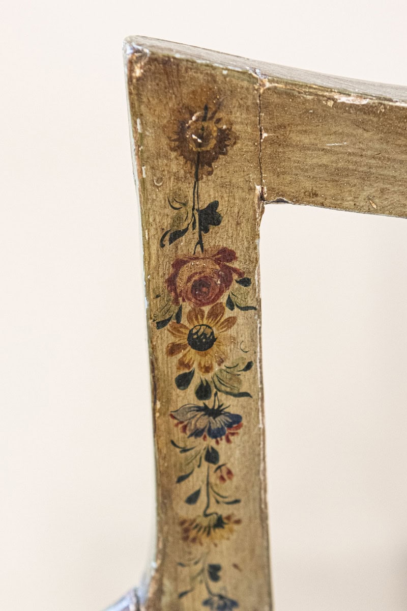 40% OFF at Checkout. Venetian Late 18th Century Painted and Gilt Sofa with Floral and Lyre Motifs - JAA