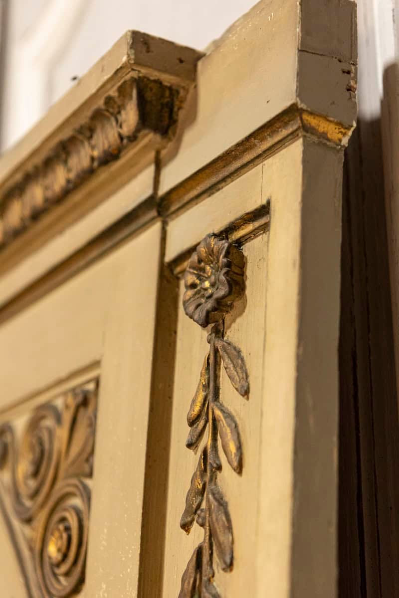 French Empire Style Beige Painted Trumeau Mirror with Carved Gilt Décor - JAA
