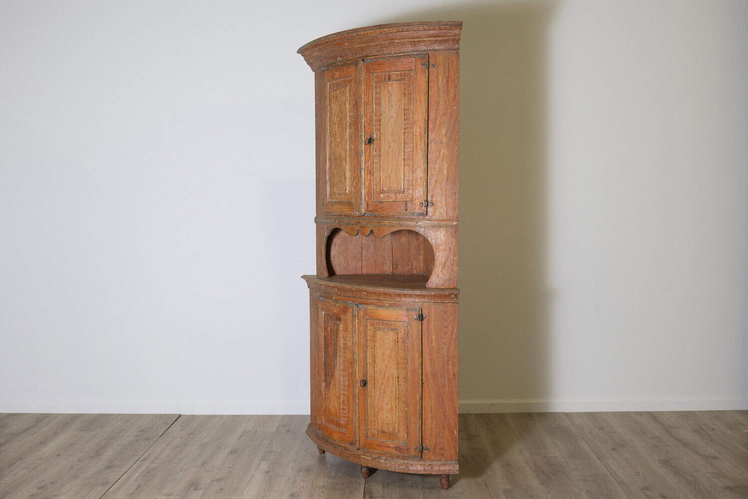 19th Century Swedish Corner Cabinet Circa 1830 - JAA