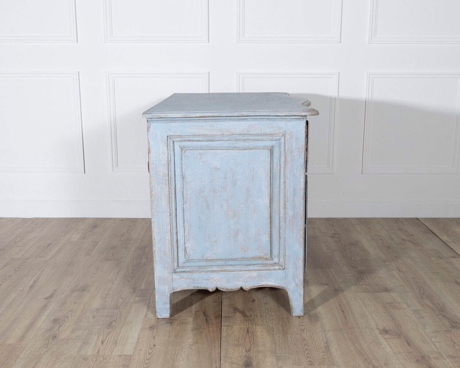 Swedish Rococo Chest of Drawers with Original Hardware, circa 1760–1770 - JAA