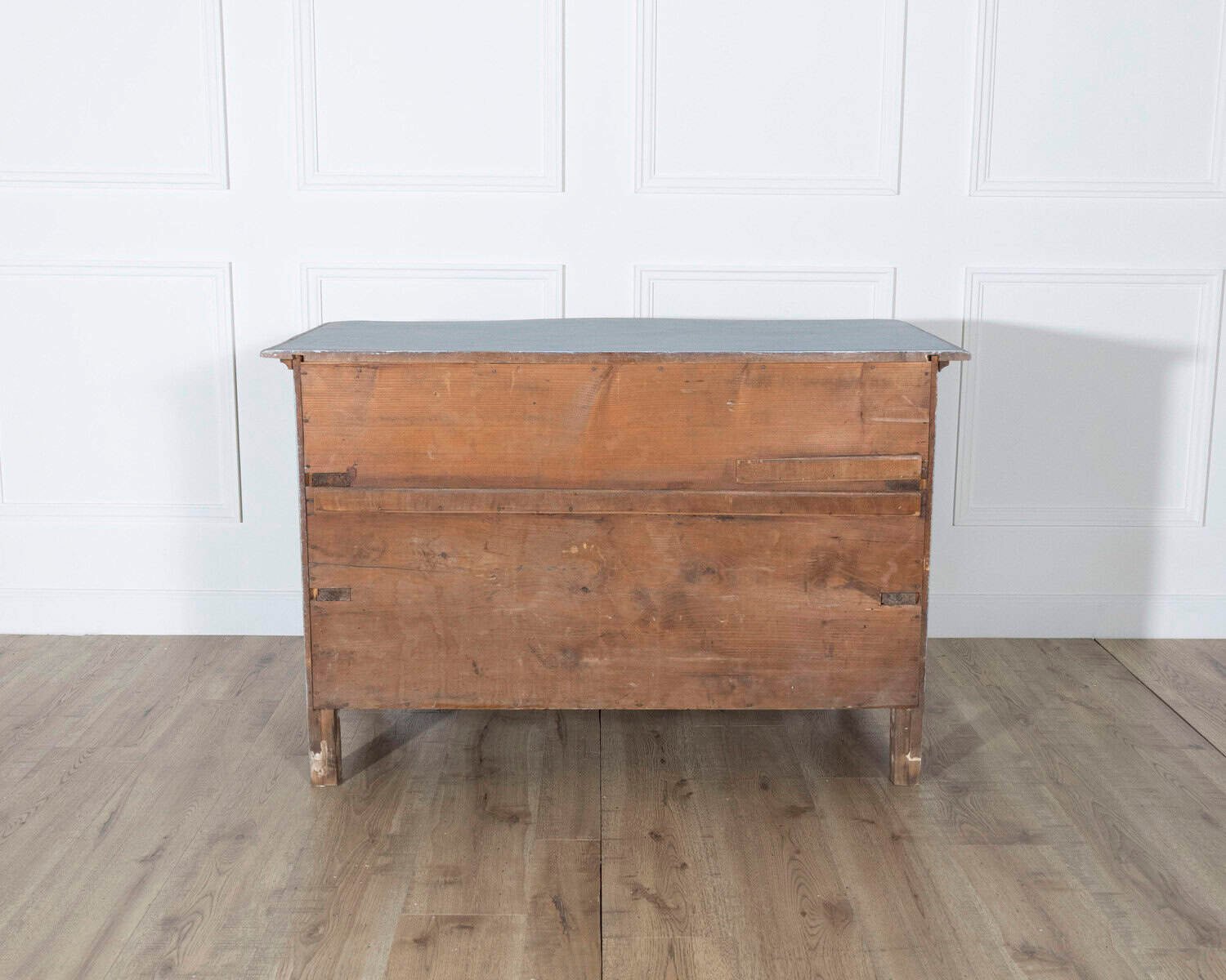 Swedish Rococo Chest of Drawers with Original Hardware, circa 1760–1770 - JAA
