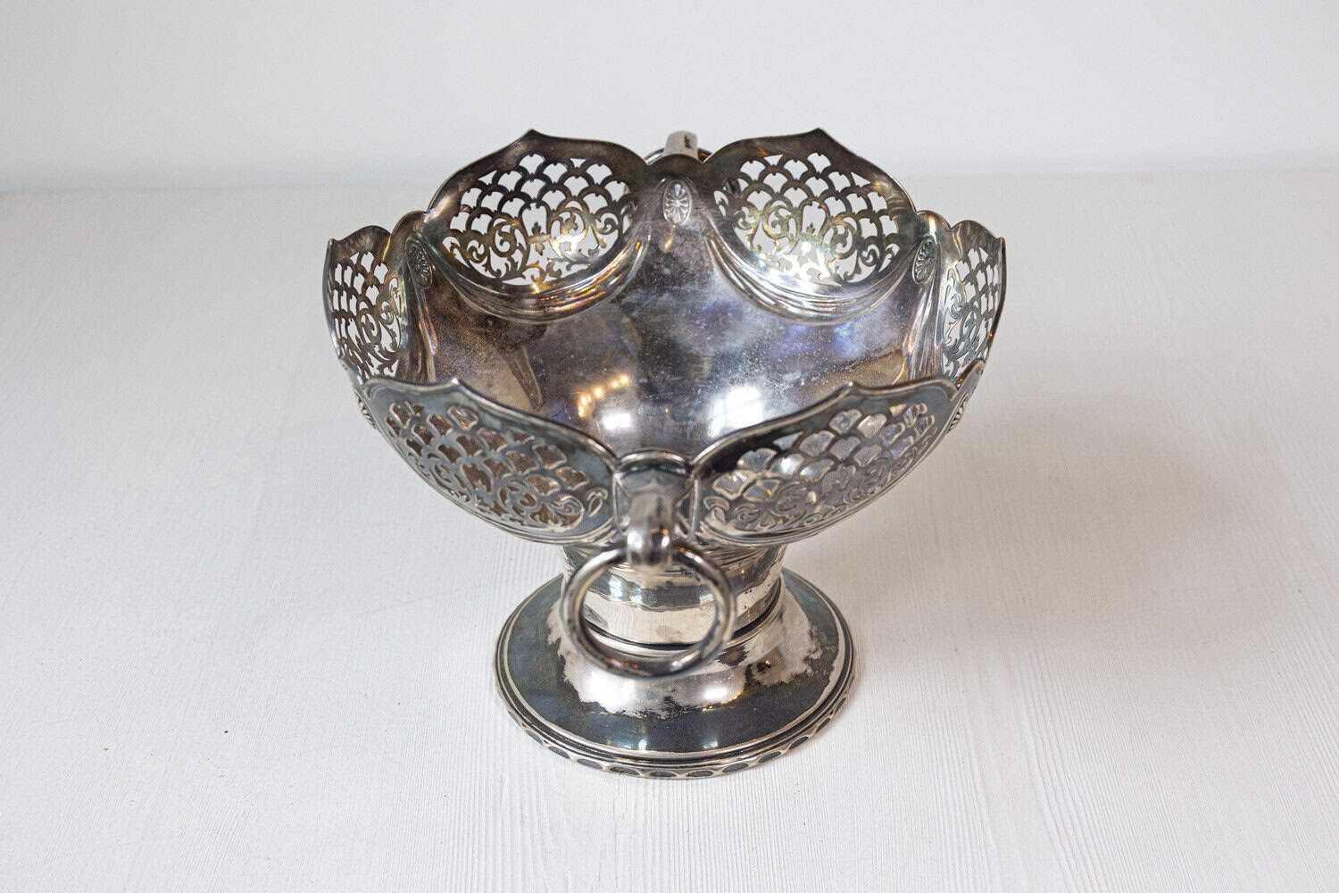 English 20th Century Silver Plated Potpourri Decorative Bowl with Openwork Top - JAA