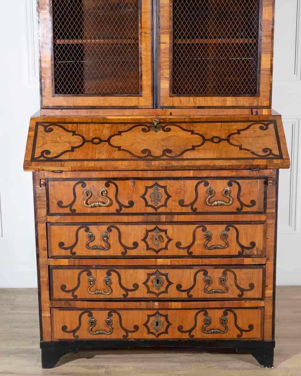 Veneered And Inlaid Italian Secretaire - 18th Century - JAA