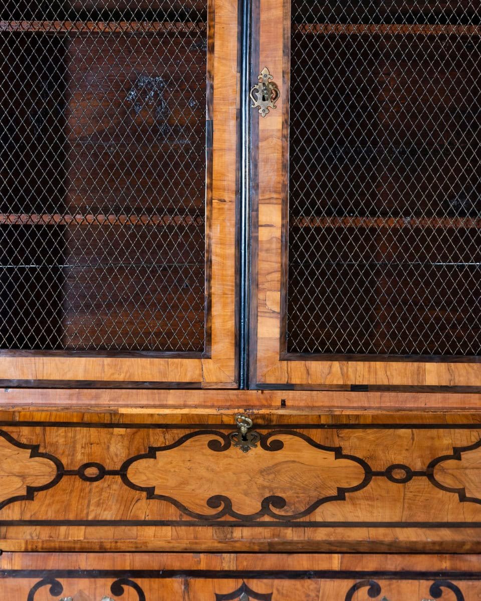 Veneered And Inlaid Italian Secretaire - 18th Century - JAA