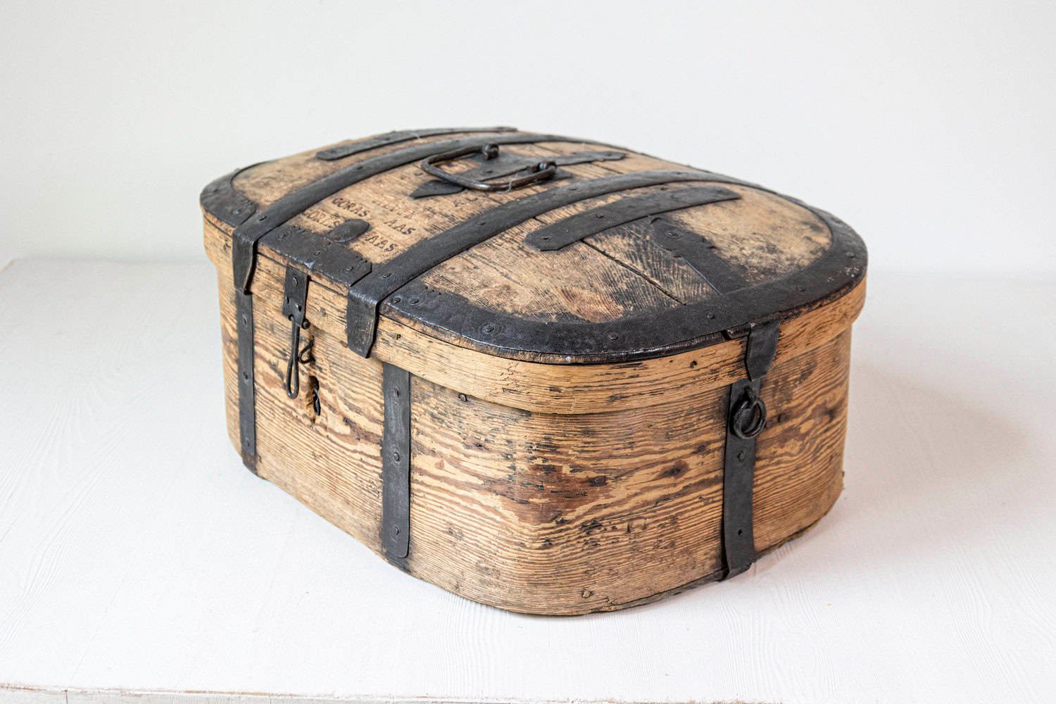 Swedish 1790s Rustic Oval Top Wooden Box with Iron Accents and Distressed Patina - JAA