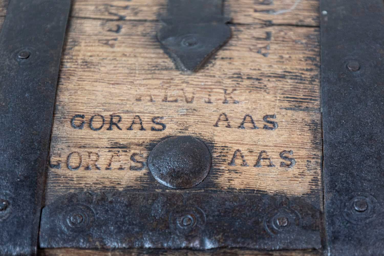 Swedish 1790s Rustic Oval Top Wooden Box with Iron Accents and Distressed Patina - JAA