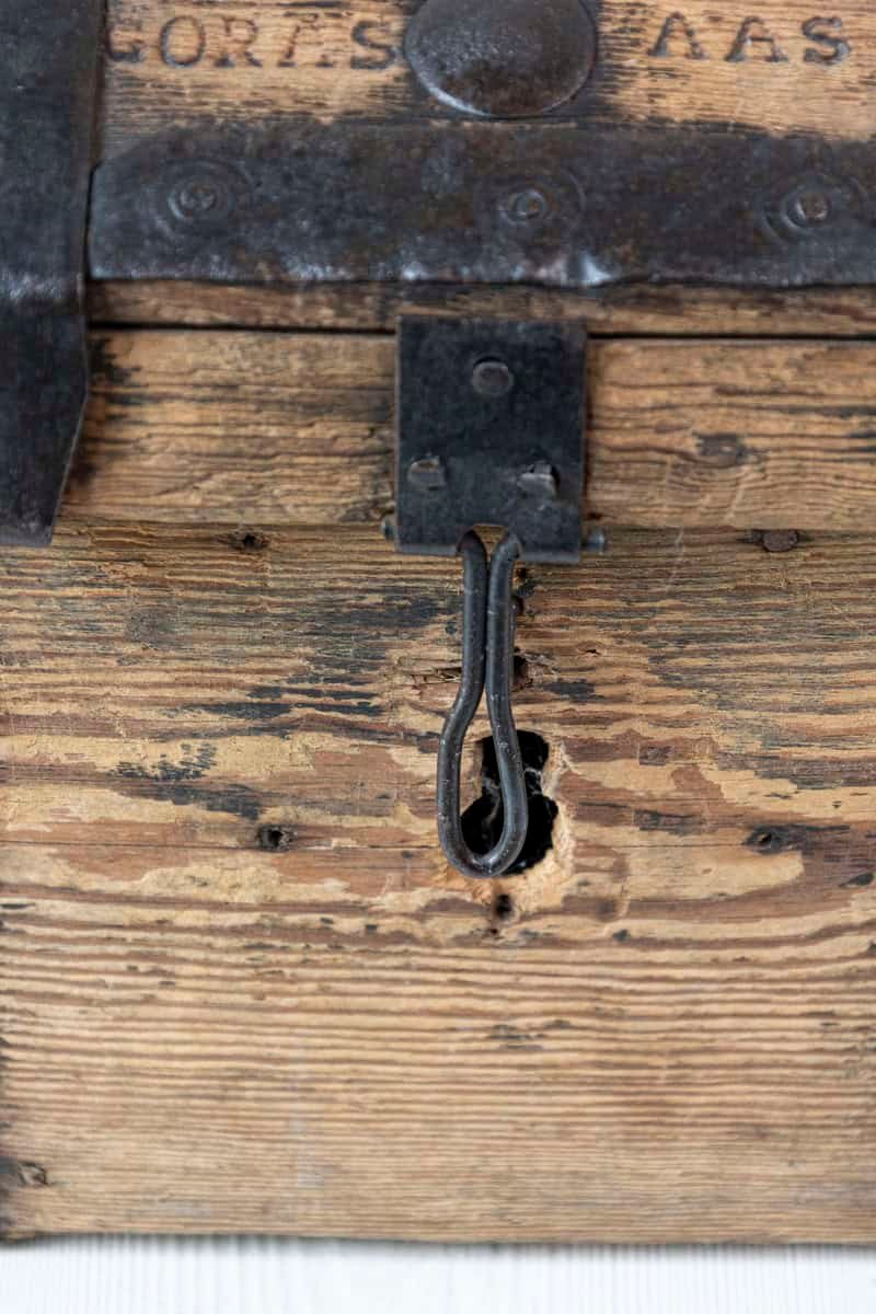 Swedish 1790s Rustic Oval Top Wooden Box with Iron Accents and Distressed Patina - JAA