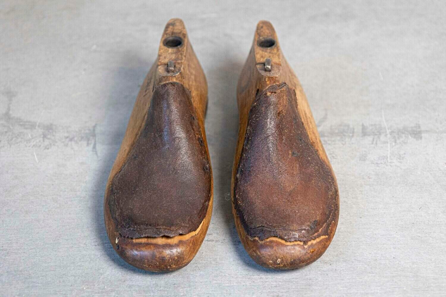 Pair of English Vintage Wood and Leather Handmade Cobbler's Shoe Lasts - JAA