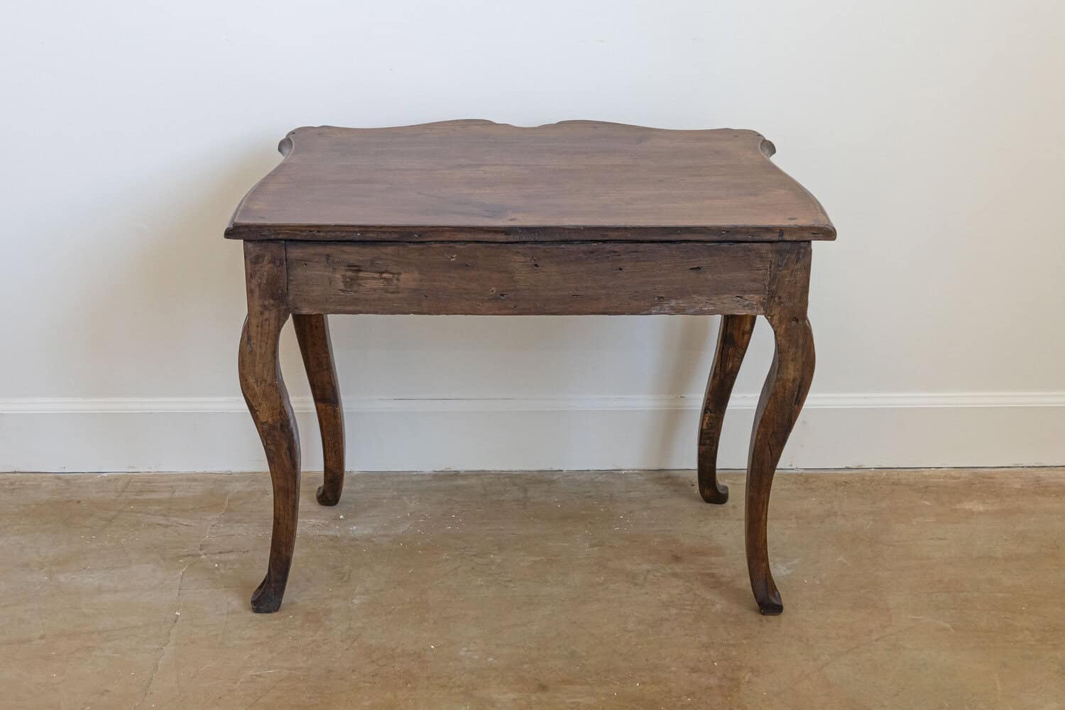 French 1750s Period Louis XV Walnut Console Table with Serpentine Front - JAA