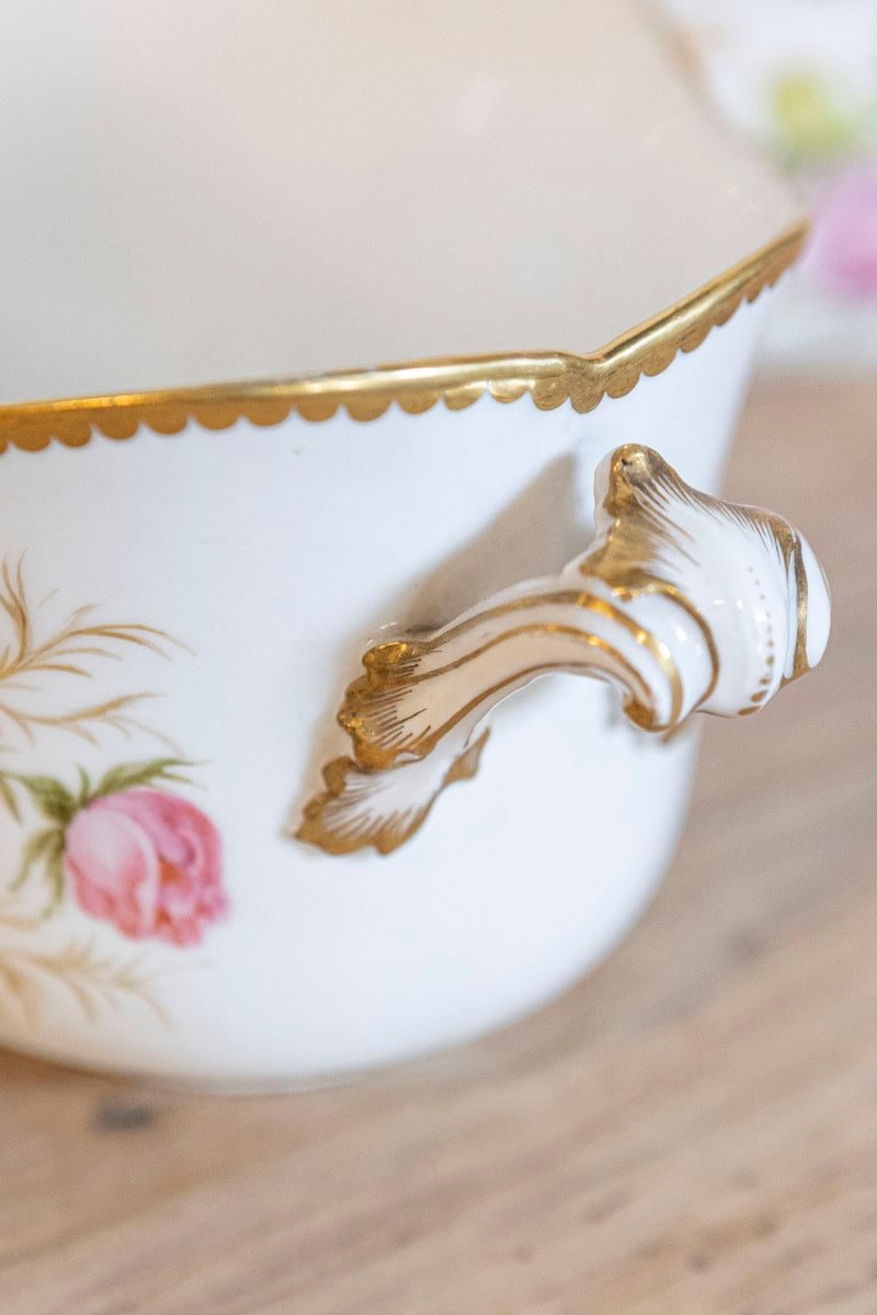 English Porcelain Bowls Depicting Bouquets of Pink Roses with Gilt Accents - JAA