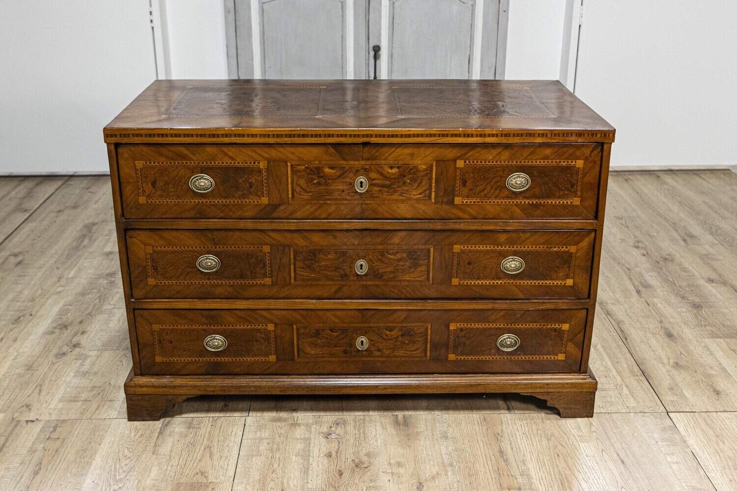 Italian 19th Century Walnut and Mahogany Three-Drawer Commode with Inlay - JAA