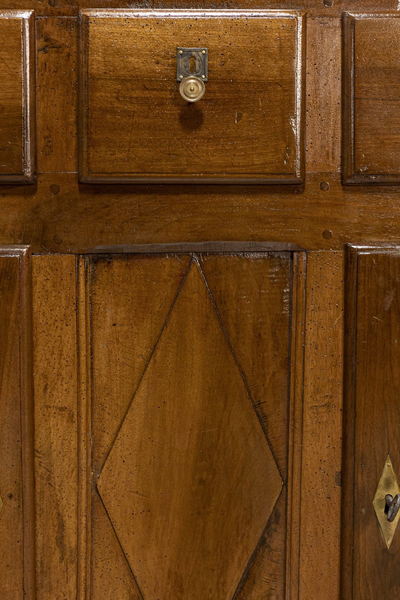 Italian Early 19th Century Walnut Three Drawers over Two Doors Buffet - JAA