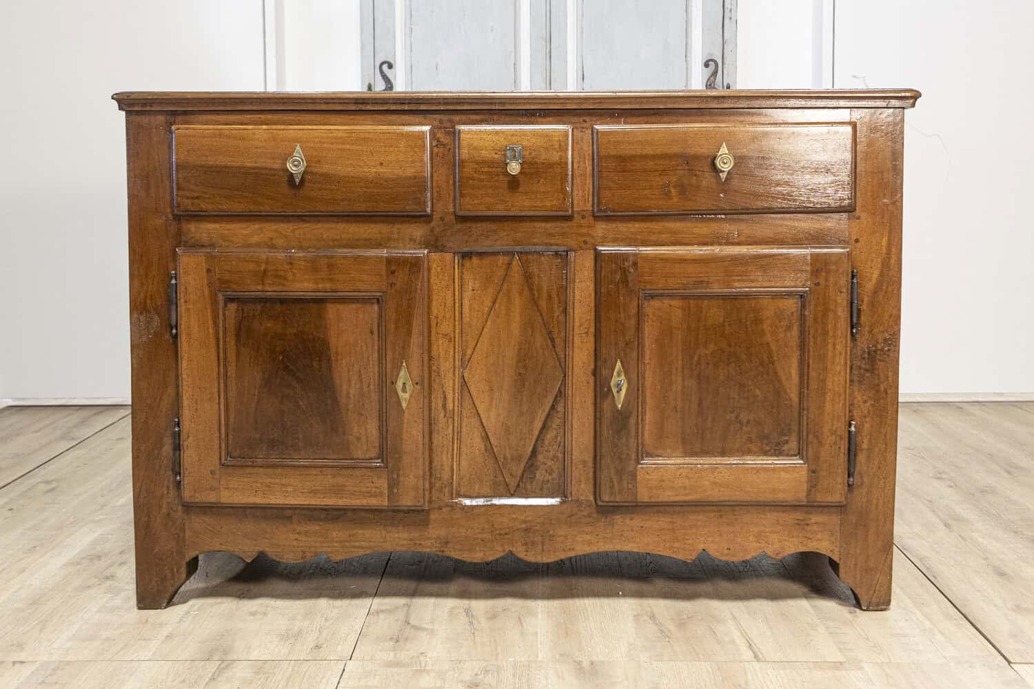 Italian Early 19th Century Walnut Three Drawers over Two Doors Buffet - JAA
