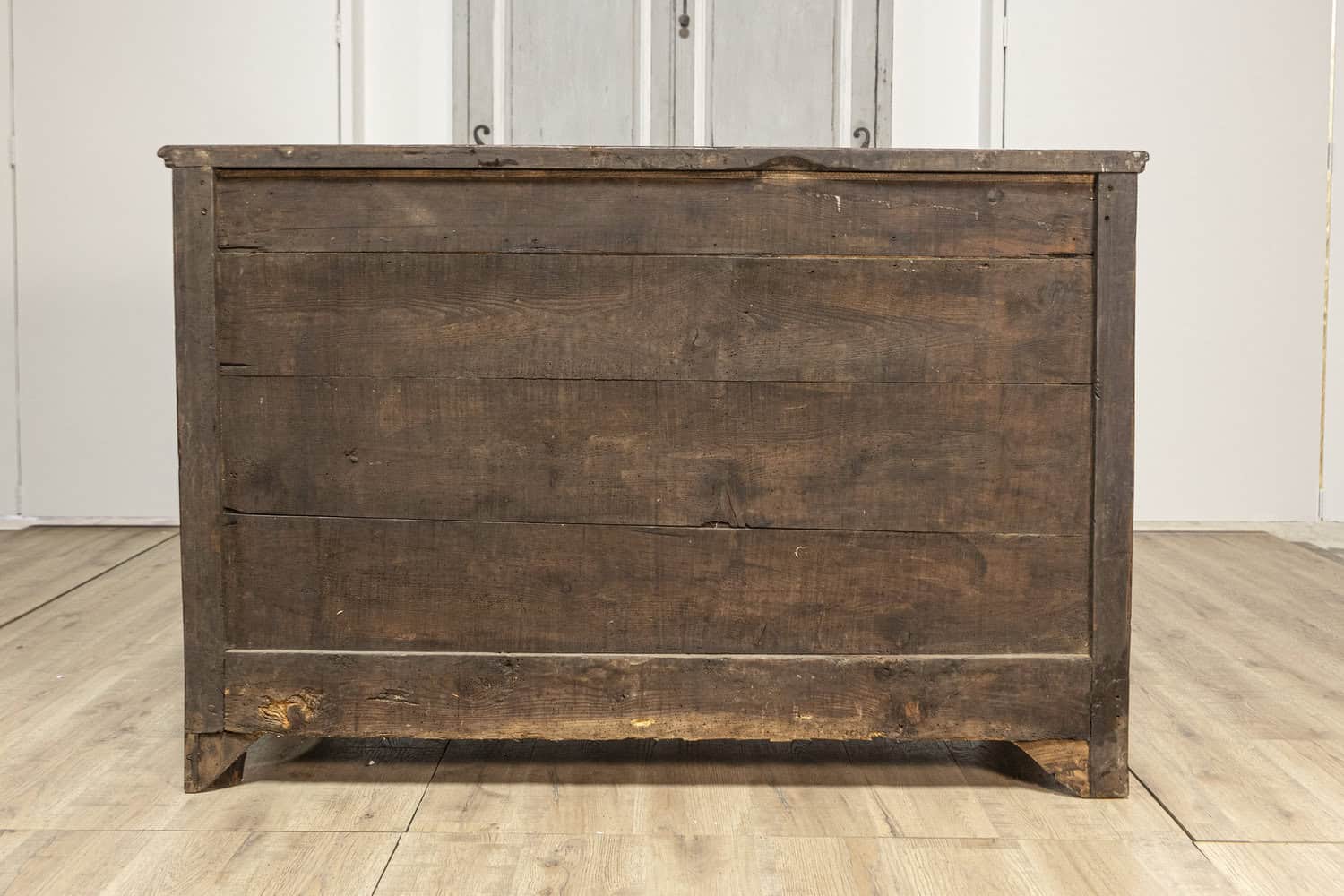 Italian Early 19th Century Walnut Three Drawers over Two Doors Buffet - JAA