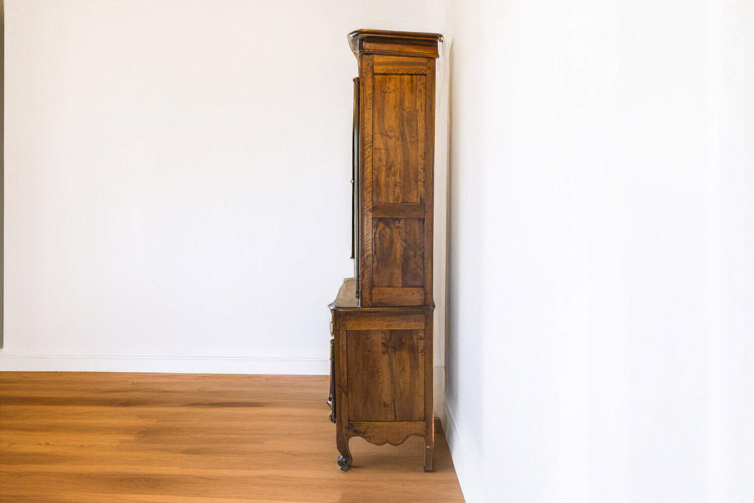 French 1750s Louis XV Walnut Floral Buffet à Deux-Corps from the Loire Valley - JAA