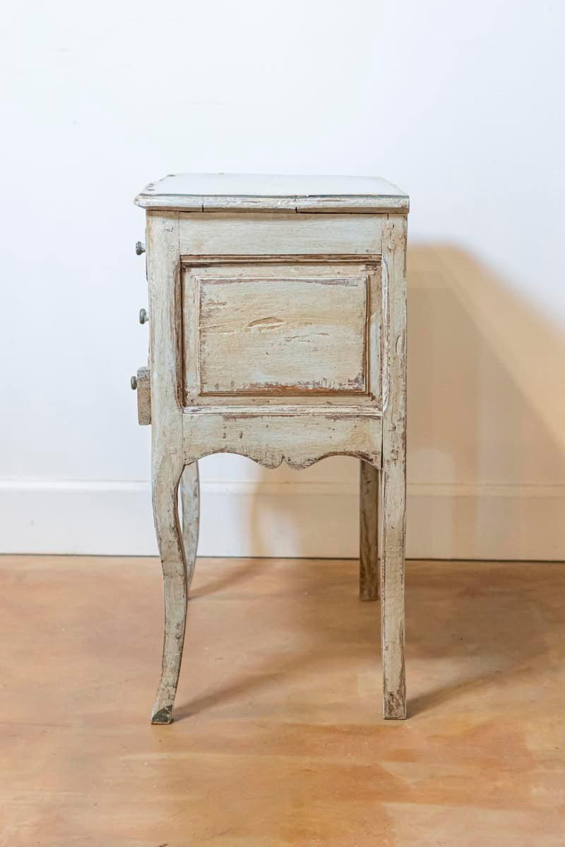 40% OFF at Checkout.  French 1880s Rococo Style Three-Drawer Bedside Chest with Serpentine Front - JAA