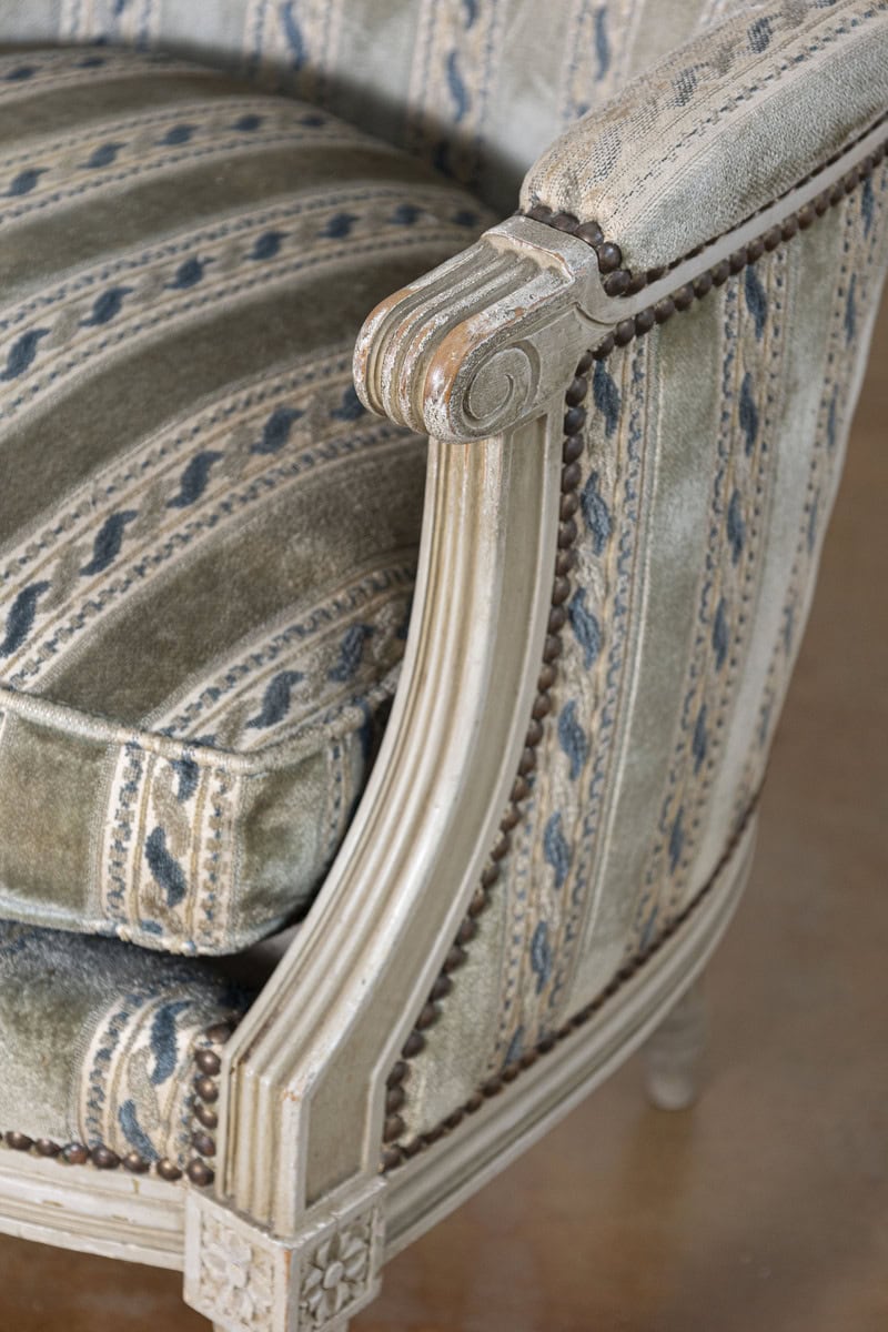 Pair of 20th Century French Bergeres - JAA