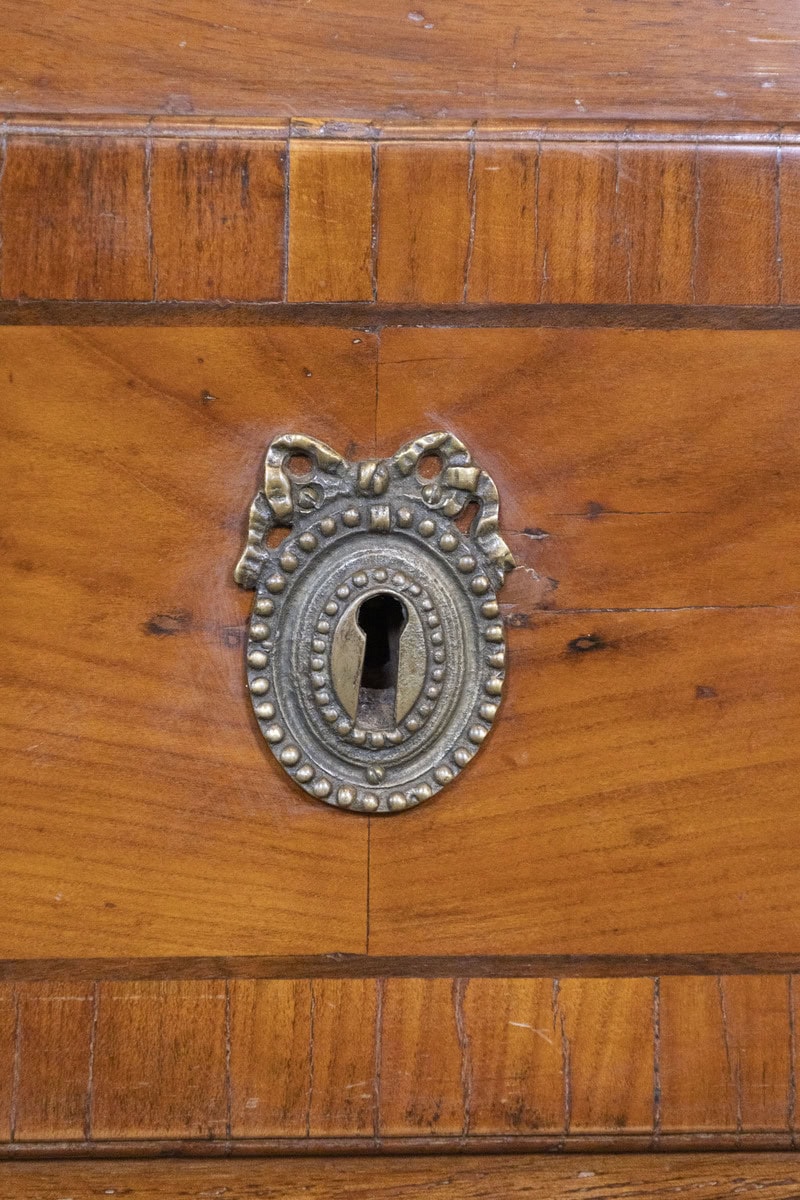 18th Century Italian Commode - JAA